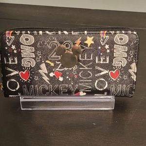 Brand New Disney Mickey Zippy Wallet